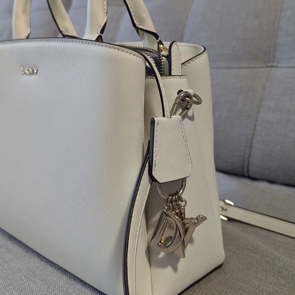 NEW DKNY White Gold Paige Genuine leather Medium Satchel, with convertible strap - Picture 14 of 14